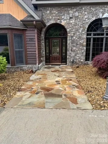 293 Bear Cliff Drive Nebo NC 28761