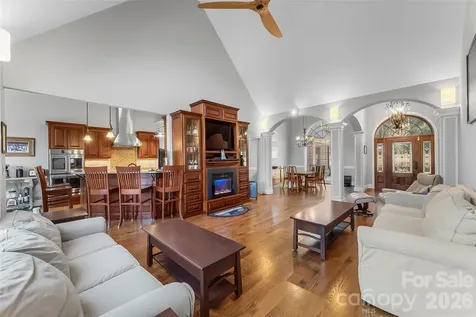 293 Bear Cliff Drive Nebo NC 28761