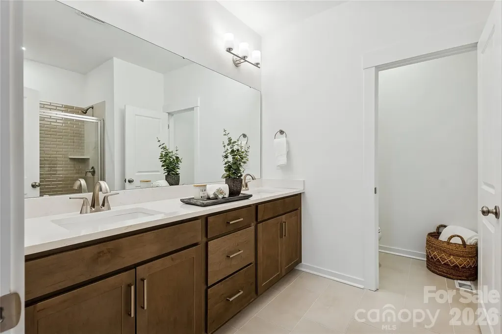 7228 Westrow Avenue Charlotte NC 28278