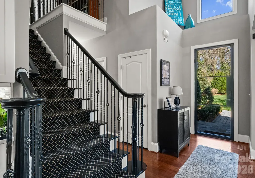 141 Sardis Lane Charlotte NC 28270
