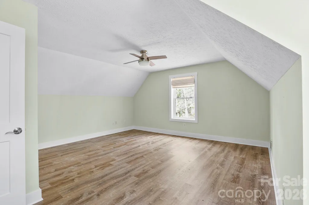 8 Fiver Lane Asheville NC 28803