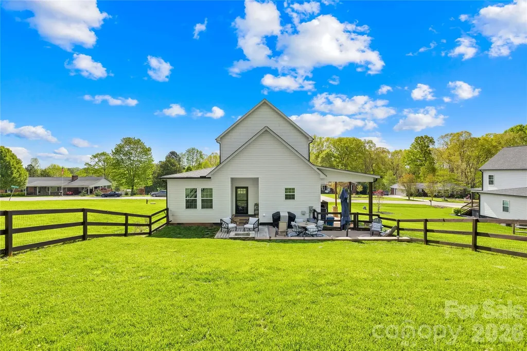 3240 Hoffman Acres Street Lincolnton NC 28092