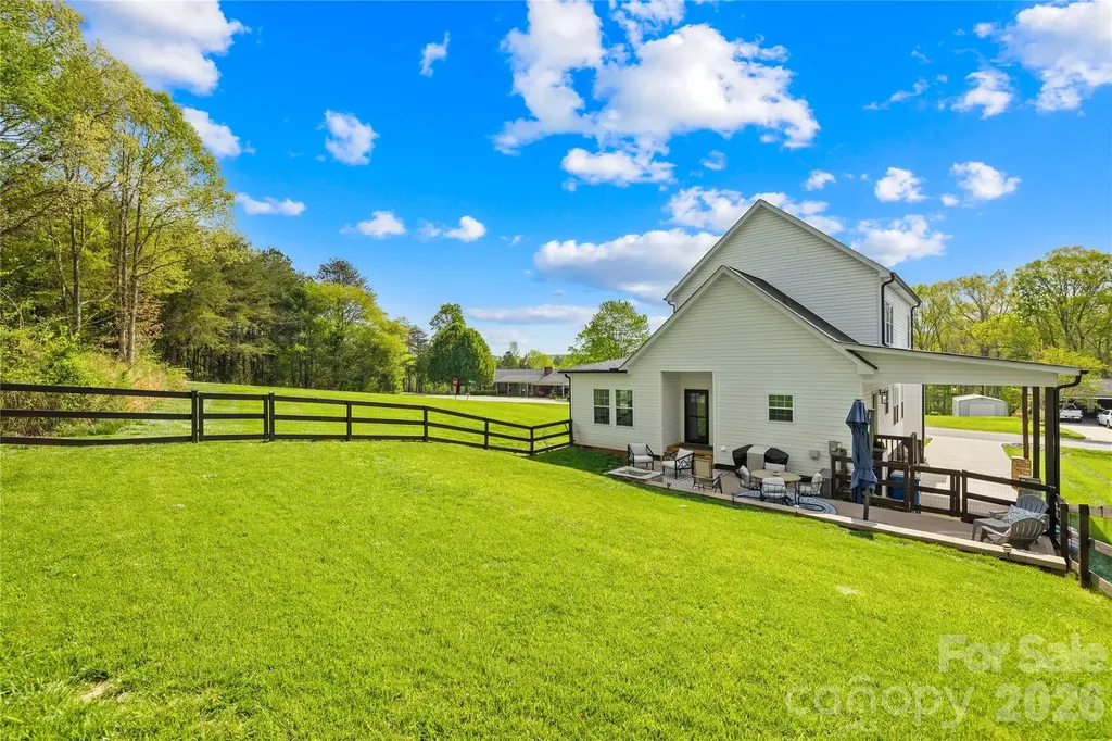 3240 Hoffman Acres Street Lincolnton NC 28092