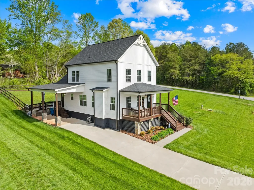 3240 Hoffman Acres Street Lincolnton NC 28092
