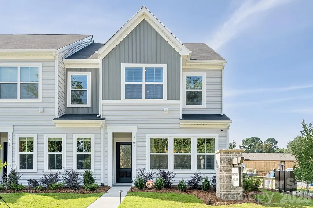 4624 Lakeview Road Charlotte NC 28216