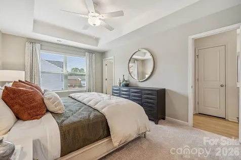 4624 Lakeview Road Charlotte NC 28216