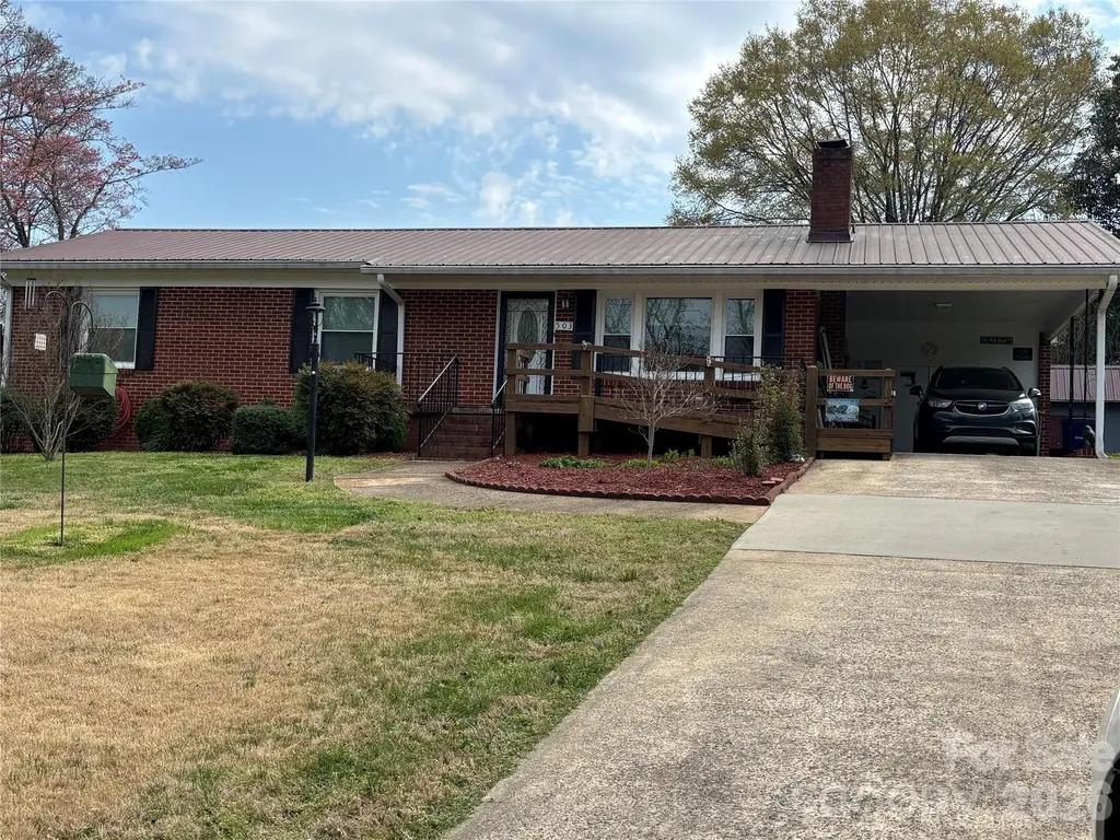 503 9th Avenue SW Conover NC 28613