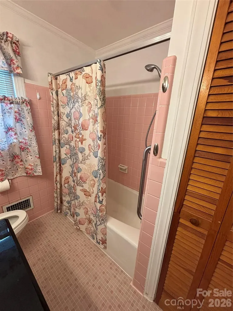 503 9th Avenue SW Conover NC 28613