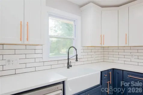 581 Clyde Drive Winston Salem NC 27104