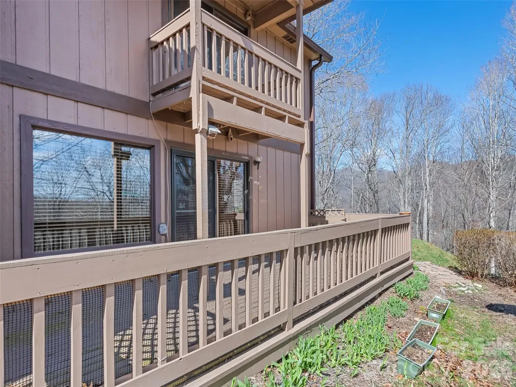 37 George Circle Maggie Valley NC 28751