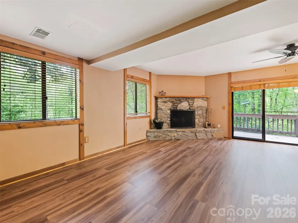 37 George Circle Maggie Valley NC 28751
