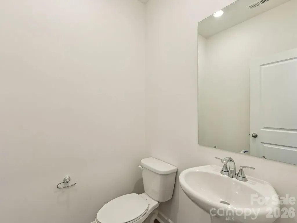 9005 Foggy Brook Loop Charlotte NC 28216