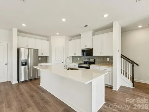 9005 Foggy Brook Loop Charlotte NC 28216