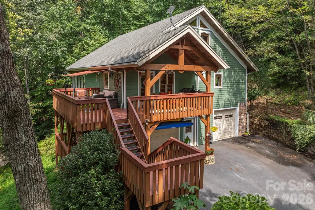 116 Ivy Road Mills River NC 28759