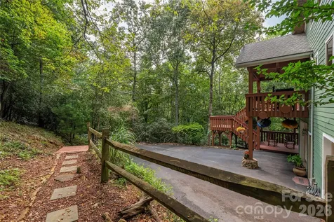 116 Ivy Road Mills River NC 28759