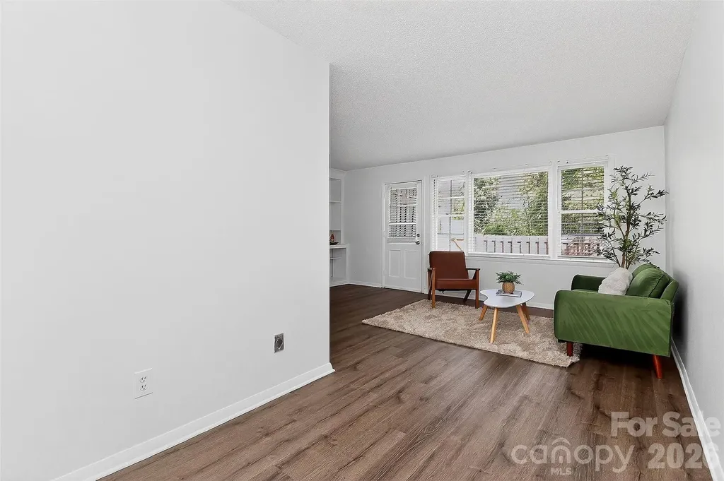 4605 Hedgemore Drive Charlotte NC 28209