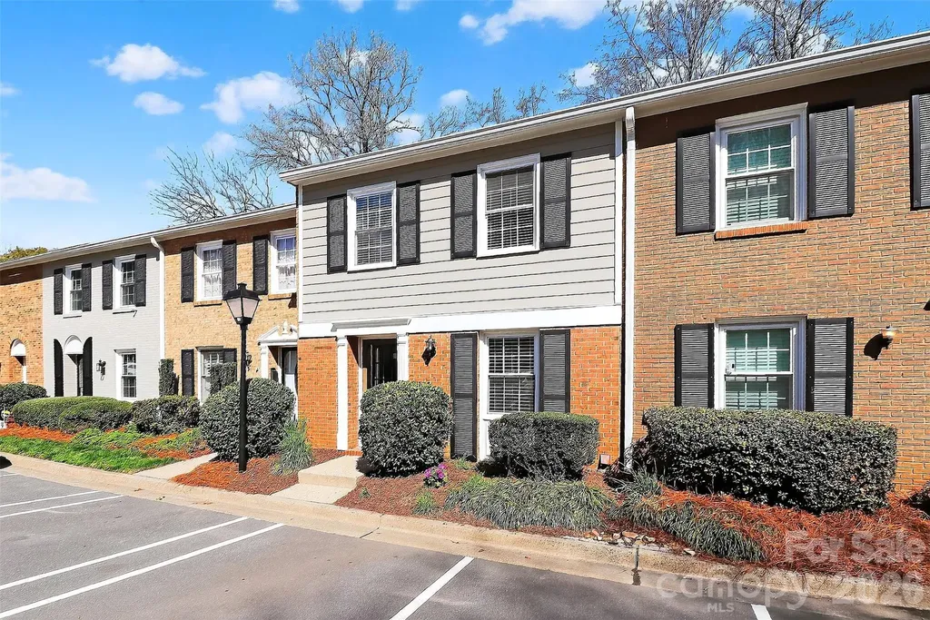 4605 Hedgemore Drive Charlotte NC 28209