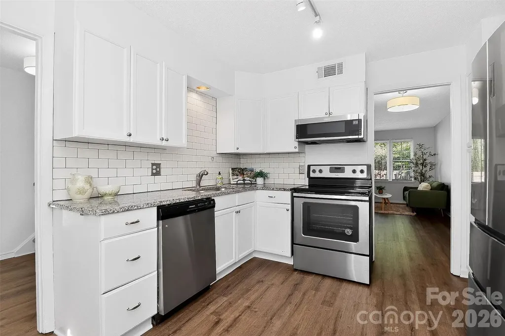 4605 Hedgemore Drive Charlotte NC 28209