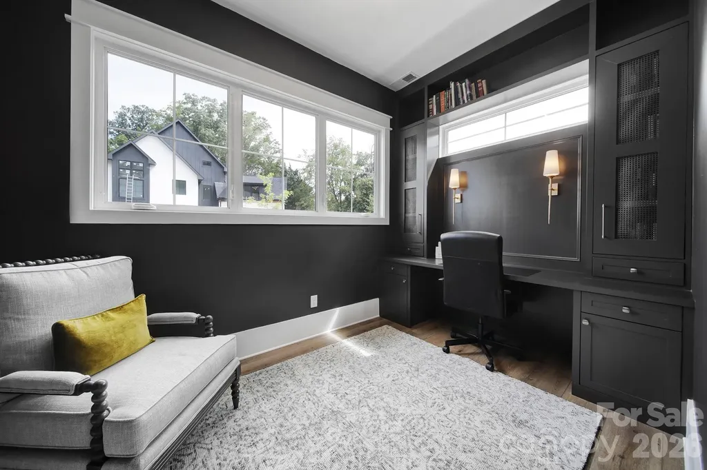 911 Laurel Creek Lane Charlotte NC 28211