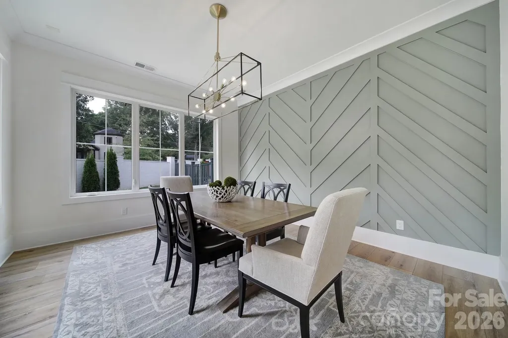 911 Laurel Creek Lane Charlotte NC 28211