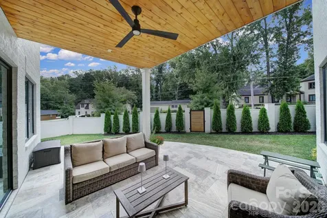 911 Laurel Creek Lane Charlotte NC 28211