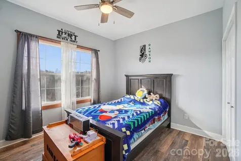 301 Mcginnis Drive Old Fort NC 28762