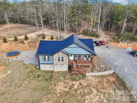 301 Mcginnis Drive Old Fort NC 28762