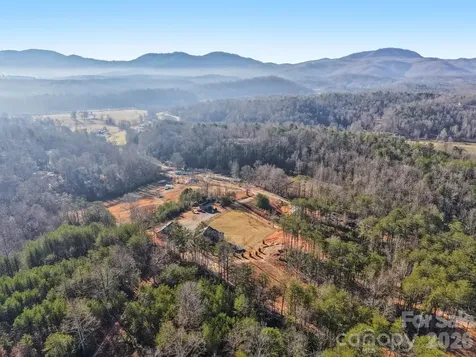301 Mcginnis Drive Old Fort NC 28762