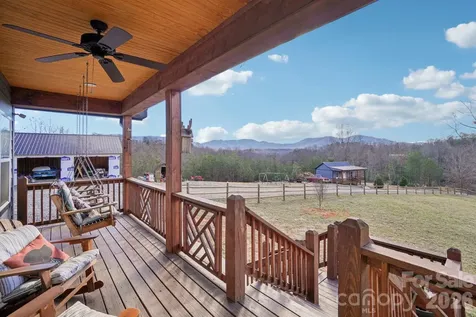 301 Mcginnis Drive Old Fort NC 28762