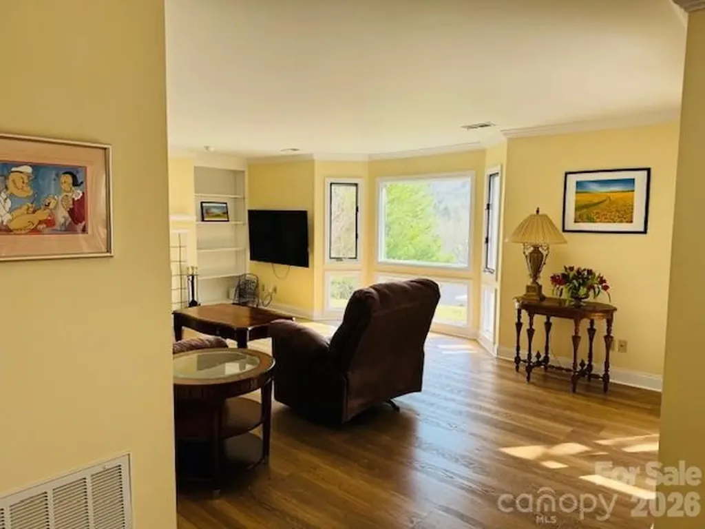 121 Burning Tree Lane Flat Rock NC 28731