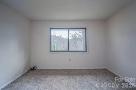1813 Glen Cannon Drive Pisgah Forest NC 28768