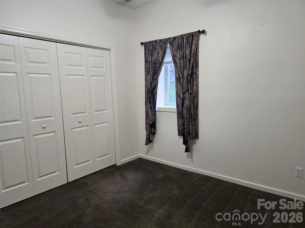 73 Dalya Road Swannanoa NC 28778