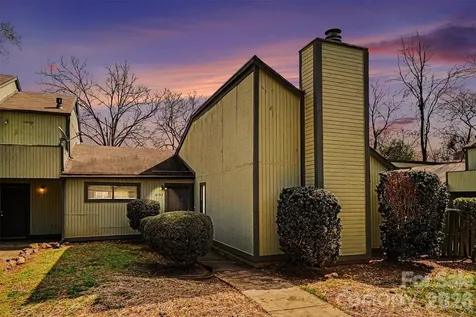 6107 Bent Tree Court Charlotte NC 28212