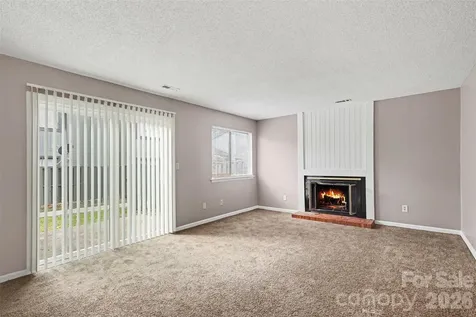 6107 Bent Tree Court Charlotte NC 28212