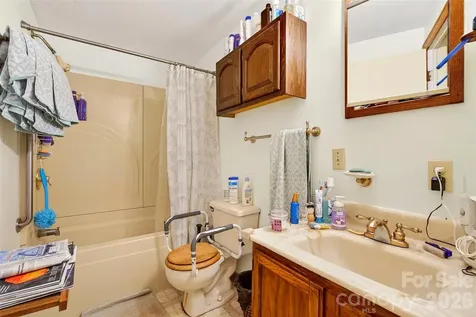 1306 Fork Mountain Road Bakersville NC 28705