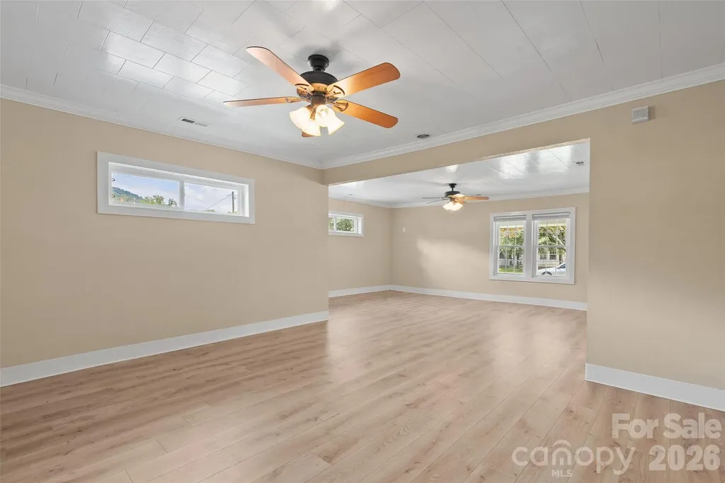95 Elysinia Avenue Waynesville NC 28786