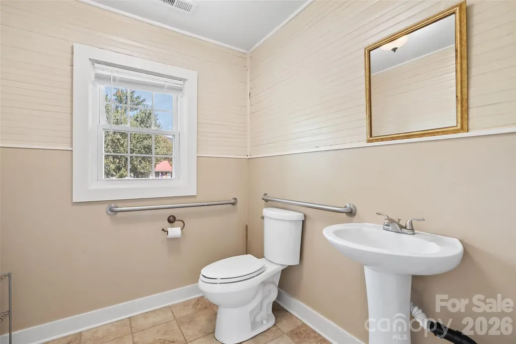 95 Elysinia Avenue Waynesville NC 28786