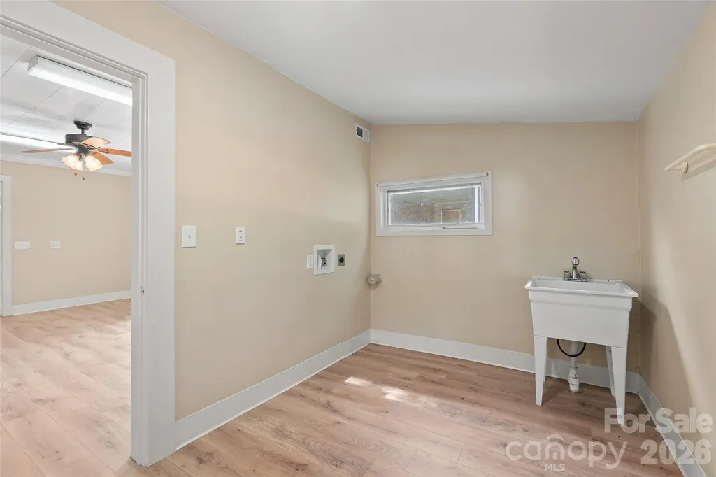 95 Elysinia Avenue Waynesville NC 28786