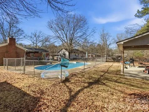 2694 Pineview Drive Lancaster SC 29720