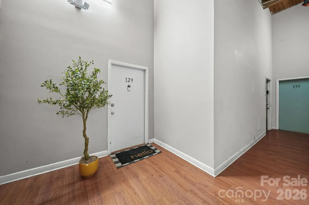 201 S Hoskins Road Charlotte NC 28208
