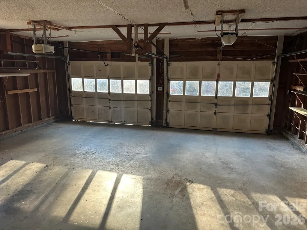 129 Ridgecrest Avenue Marble NC 28905