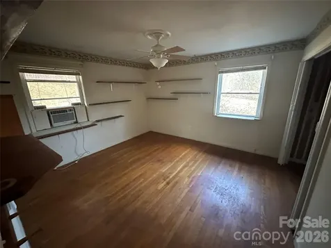 129 Ridgecrest Avenue Marble NC 28905