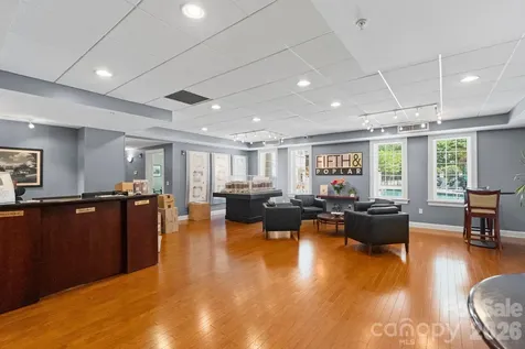 300 W 5th Street W Charlotte NC 28202