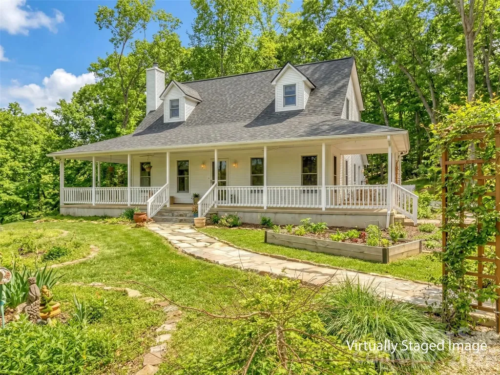 109 Paradise Circle Clyde NC 28721