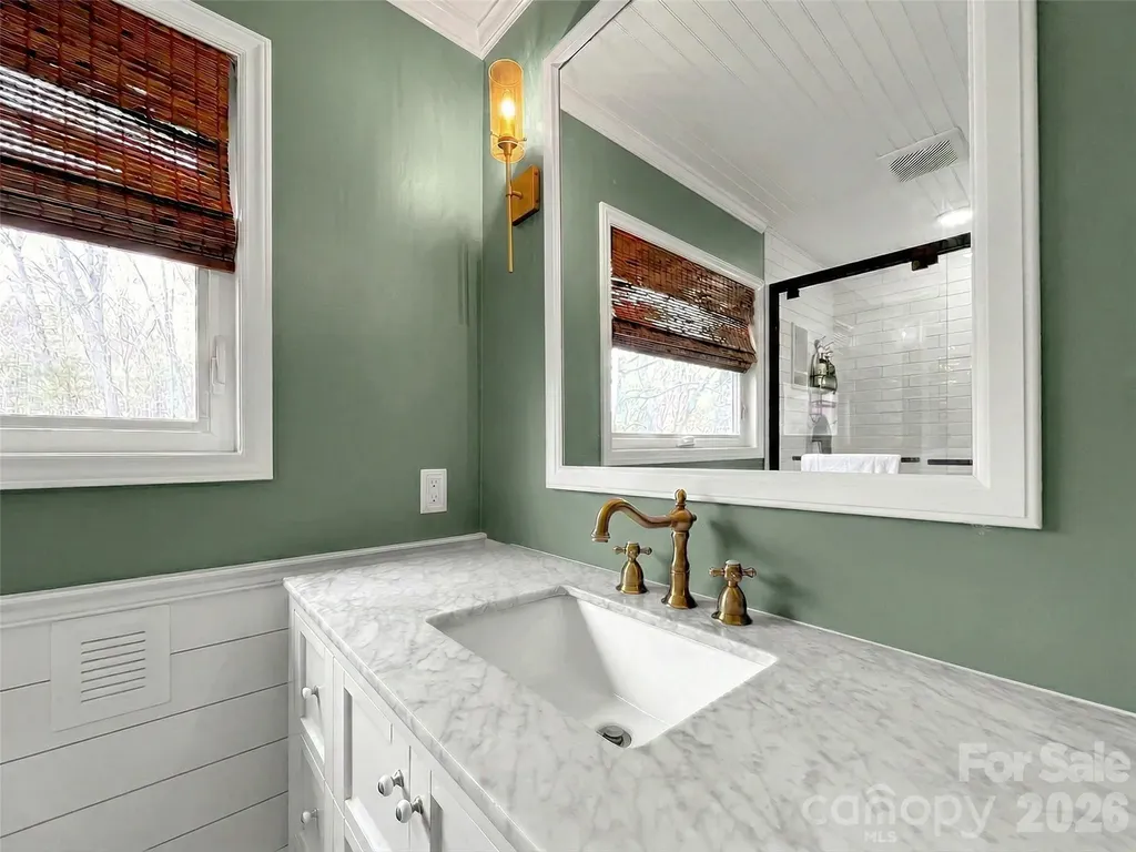 109 Paradise Circle Clyde NC 28721