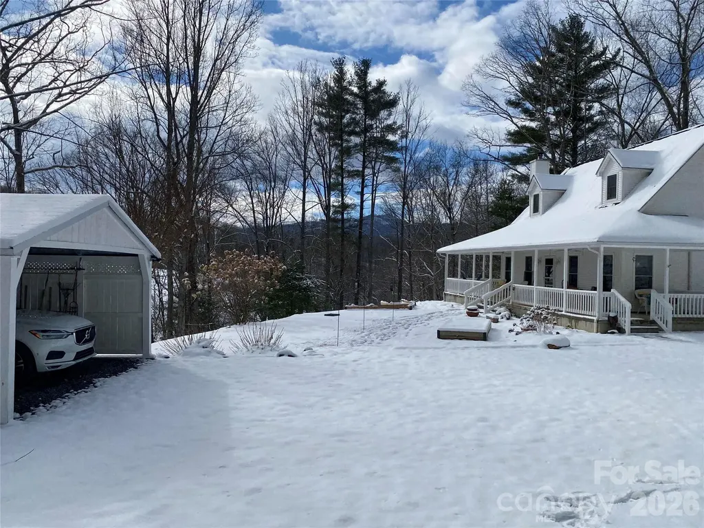 109 Paradise Circle Clyde NC 28721