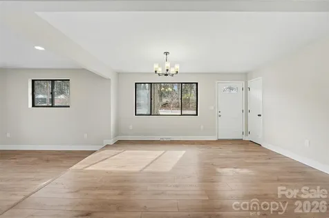728 Pleasant Avenue Kannapolis NC 28081