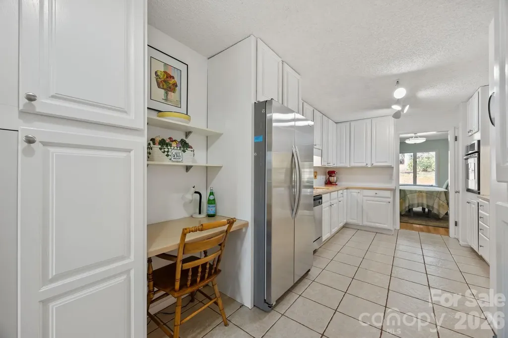 102 Crowfields Drive Asheville NC 28803
