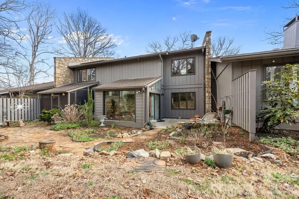 102 Crowfields Drive Asheville NC 28803