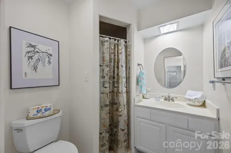 102 Crowfields Drive Asheville NC 28803